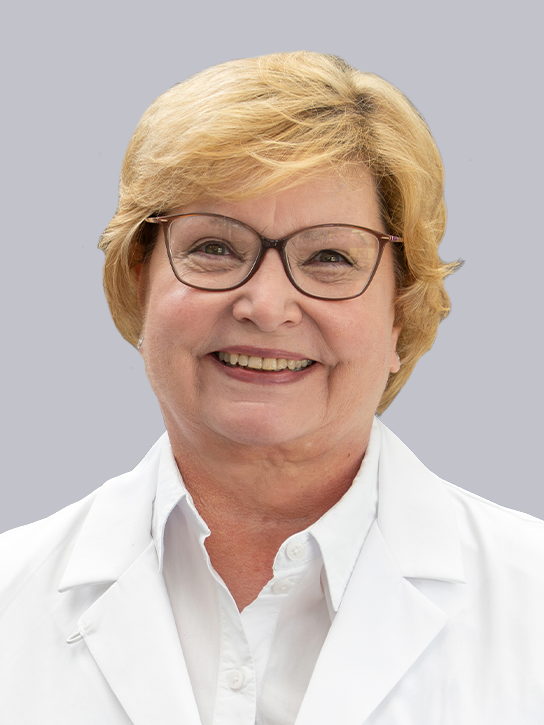 Headshot of Dr. Christine Napolitano MD 