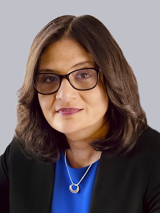 Headshot of Dr. Shoba Menon M.D. 