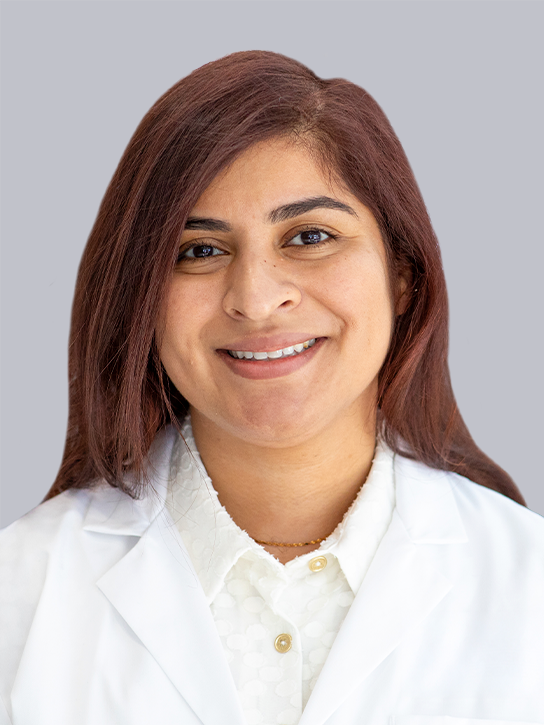 Headshot of Pooja Navlani PA-C 